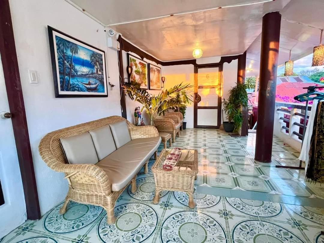 Seaside Hostel Malapascua 외부 사진